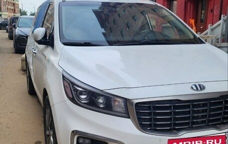 KIA Carnival III, 2019 год, 2 450 000 рублей, 9 фотография