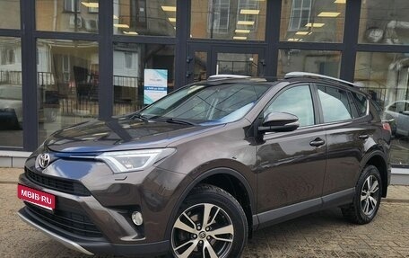 Toyota RAV4, 2018 год, 2 250 000 рублей, 1 фотография
