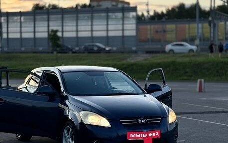 KIA cee'd I рестайлинг, 2010 год, 650 000 рублей, 1 фотография