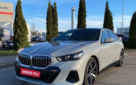 BMW 5 серия, 2025 год, 8 990 000 рублей, 1 фотография