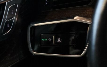 Audi A6, 2019 год, 3 300 000 рублей, 21 фотография