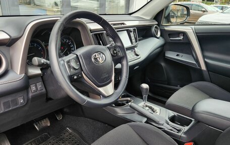 Toyota RAV4, 2018 год, 2 250 000 рублей, 7 фотография