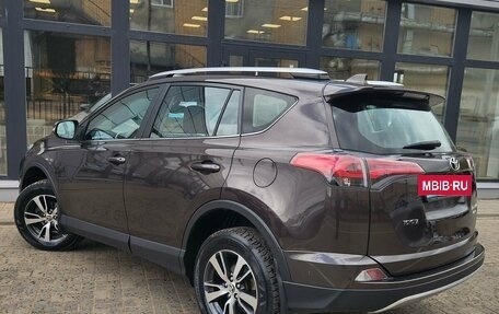 Toyota RAV4, 2018 год, 2 250 000 рублей, 3 фотография