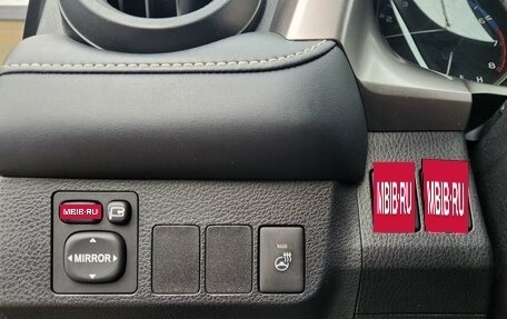 Toyota RAV4, 2018 год, 2 250 000 рублей, 8 фотография