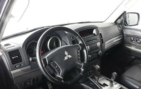 Mitsubishi Pajero IV, 2013 год, 2 050 000 рублей, 7 фотография