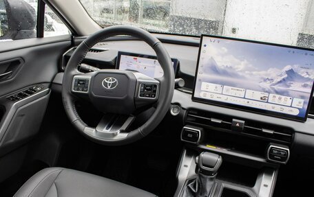 Toyota RAV4, 2026 год, 4 799 000 рублей, 14 фотография