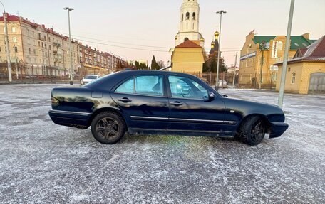 Mercedes-Benz E-Класс, 1997 год, 380 000 рублей, 2 фотография