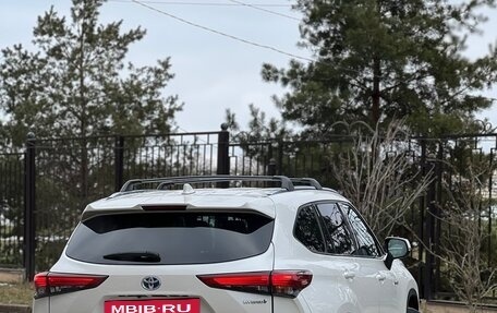 Toyota Highlander, 2020 год, 5 200 000 рублей, 5 фотография