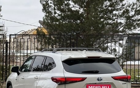 Toyota Highlander, 2020 год, 5 200 000 рублей, 6 фотография