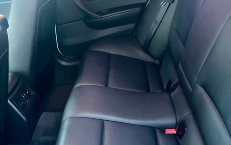 BMW 3 серия, 2010 год, 1 050 000 рублей, 10 фотография