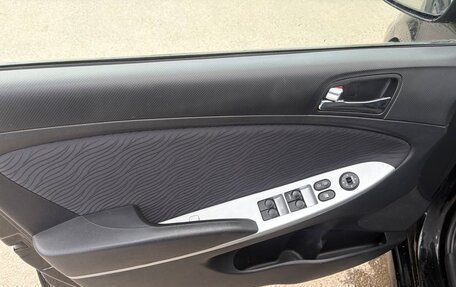 Hyundai Solaris II рестайлинг, 2012 год, 720 000 рублей, 4 фотография