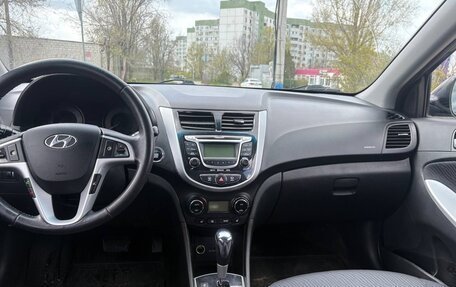 Hyundai Solaris II рестайлинг, 2012 год, 720 000 рублей, 2 фотография