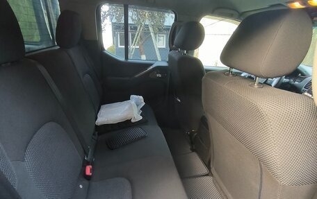 Nissan Navara (Frontier), 2007 год, 850 000 рублей, 3 фотография