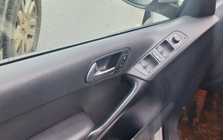 Volkswagen Tiguan I, 2012 год, 1 600 000 рублей, 10 фотография