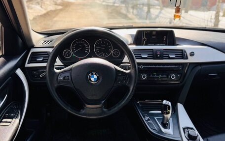 BMW 3 серия, 2013 год, 920 000 рублей, 2 фотография