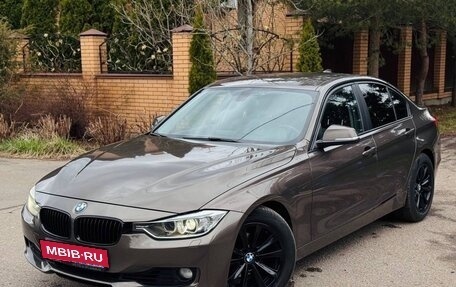 BMW 3 серия, 2013 год, 920 000 рублей, 7 фотография