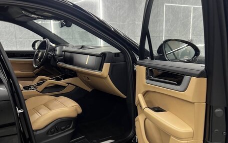 Porsche Cayenne III, 2023 год, 16 100 000 рублей, 5 фотография