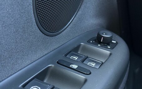 Volkswagen Golf Plus II, 2012 год, 820 000 рублей, 23 фотография