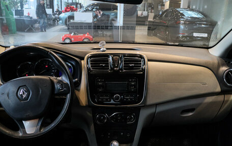 Renault Logan II, 2016 год, 700 000 рублей, 10 фотография