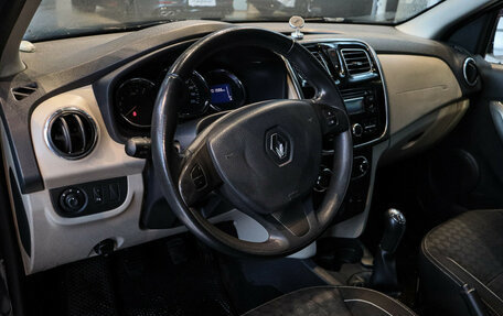 Renault Logan II, 2016 год, 700 000 рублей, 13 фотография