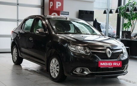 Renault Logan II, 2016 год, 700 000 рублей, 3 фотография