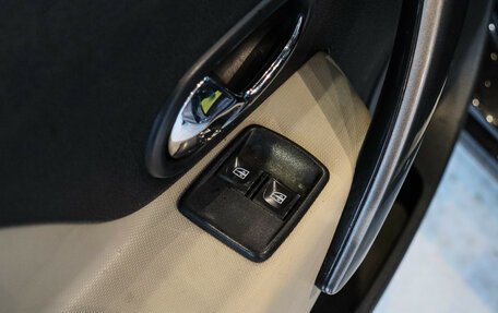 Renault Logan II, 2016 год, 700 000 рублей, 15 фотография