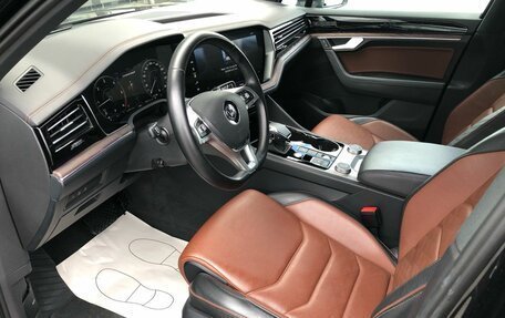 Volkswagen Touareg III, 2020 год, 5 950 000 рублей, 9 фотография