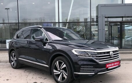 Volkswagen Touareg III, 2020 год, 5 950 000 рублей, 3 фотография