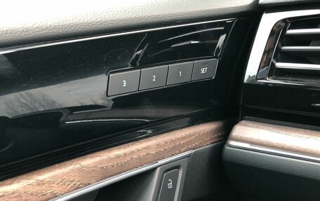 Volkswagen Touareg III, 2020 год, 5 950 000 рублей, 18 фотография