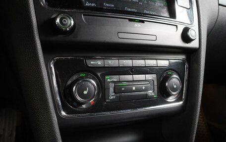 Skoda Superb III рестайлинг, 2012 год, 1 249 000 рублей, 12 фотография