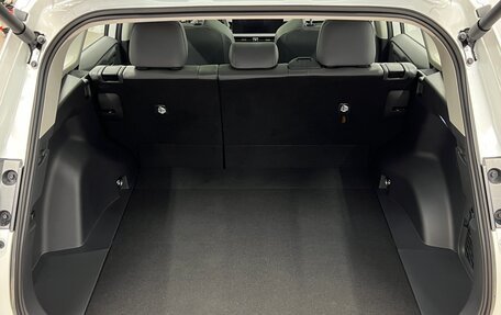 Toyota RAV4, 2025 год, 5 090 000 рублей, 25 фотография