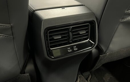 Toyota RAV4, 2025 год, 5 090 000 рублей, 23 фотография