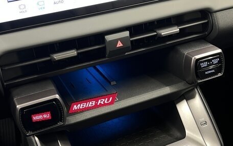 Toyota RAV4, 2025 год, 5 090 000 рублей, 16 фотография