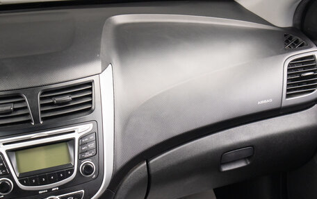 Hyundai Solaris II рестайлинг, 2011 год, 819 000 рублей, 15 фотография