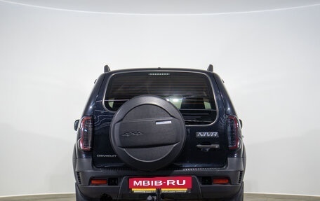 Chevrolet Niva I рестайлинг, 2018 год, 729 000 рублей, 5 фотография