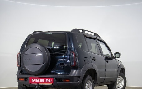 Chevrolet Niva I рестайлинг, 2018 год, 729 000 рублей, 4 фотография