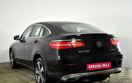 Mercedes-Benz GLC Coupe, 2018 год, 3 500 000 рублей, 5 фотография