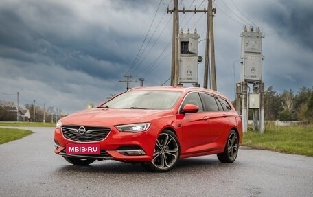 Opel Insignia II рестайлинг, 2017 год, 1 750 000 рублей, 1 фотография