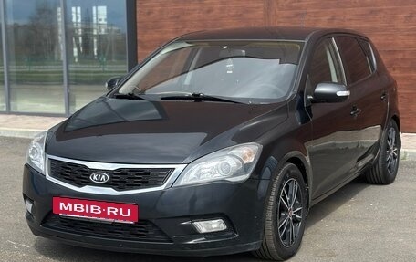 KIA cee'd I рестайлинг, 2011 год, 690 000 рублей, 2 фотография