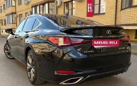 Lexus ES VII, 2019 год, 4 000 000 рублей, 2 фотография