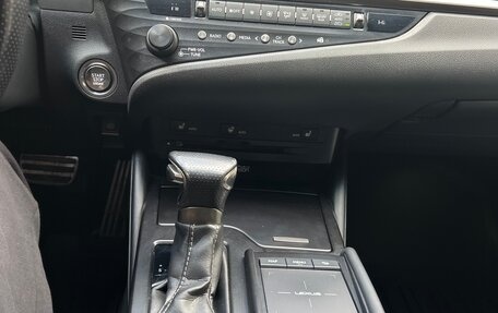 Lexus ES VII, 2019 год, 4 000 000 рублей, 14 фотография