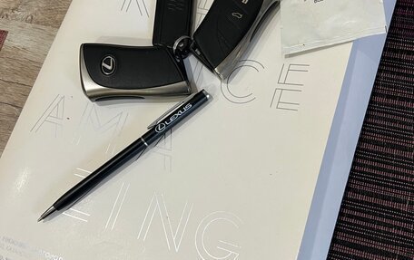 Lexus ES VII, 2019 год, 4 000 000 рублей, 24 фотография