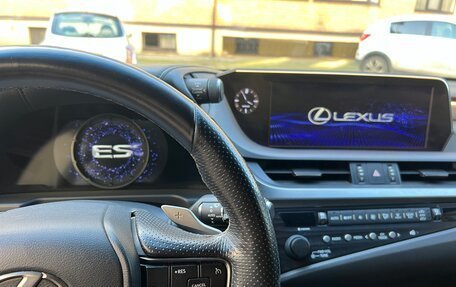 Lexus ES VII, 2019 год, 4 000 000 рублей, 25 фотография