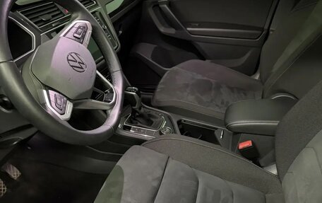 Volkswagen Tiguan II, 2021 год, 3 240 000 рублей, 7 фотография