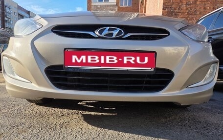 Hyundai Solaris II рестайлинг, 2013 год, 900 000 рублей, 6 фотография