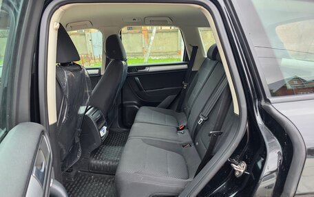 Volkswagen Touareg III, 2015 год, 2 700 000 рублей, 9 фотография