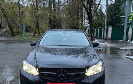 Mercedes-Benz E-Класс, 2013 год, 2 700 000 рублей, 3 фотография