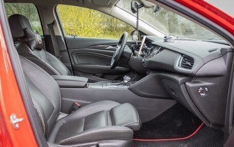 Opel Insignia II рестайлинг, 2017 год, 1 750 000 рублей, 28 фотография