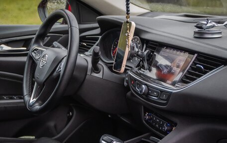 Opel Insignia II рестайлинг, 2017 год, 1 750 000 рублей, 29 фотография