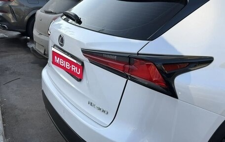 Lexus NX I, 2018 год, 4 500 000 рублей, 6 фотография